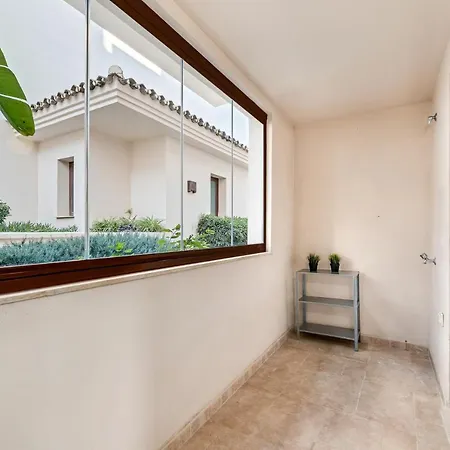 Modern & Peaceful 2br W/parking - Medina Banus Марбелья