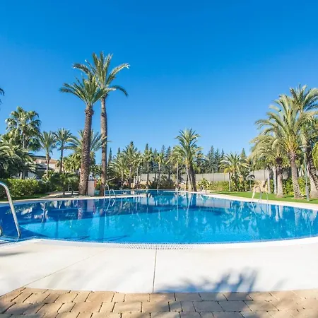 Modern & Peaceful 2br W/parking - Medina Banus Marbella